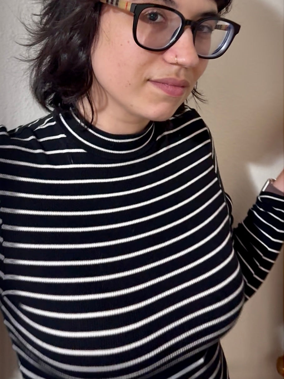 Divided by H&M Black & White Striped Long Sleeve Crop Top