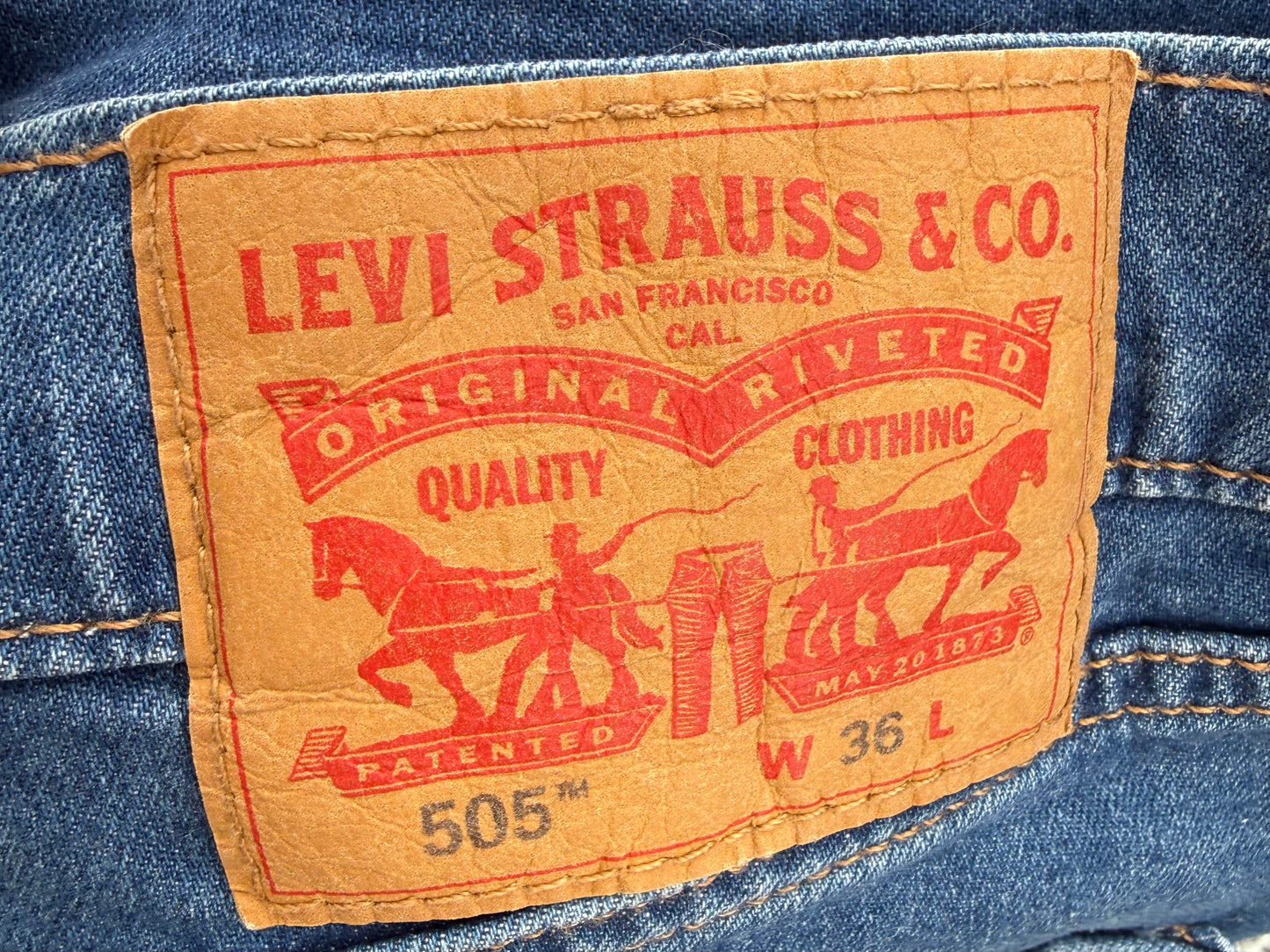 Levi’s 505 Regular Fit Shorts — Medium Wash