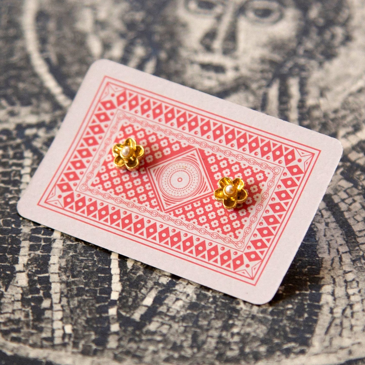 Vintage Pearl & Daisy Flower Stud Earrings