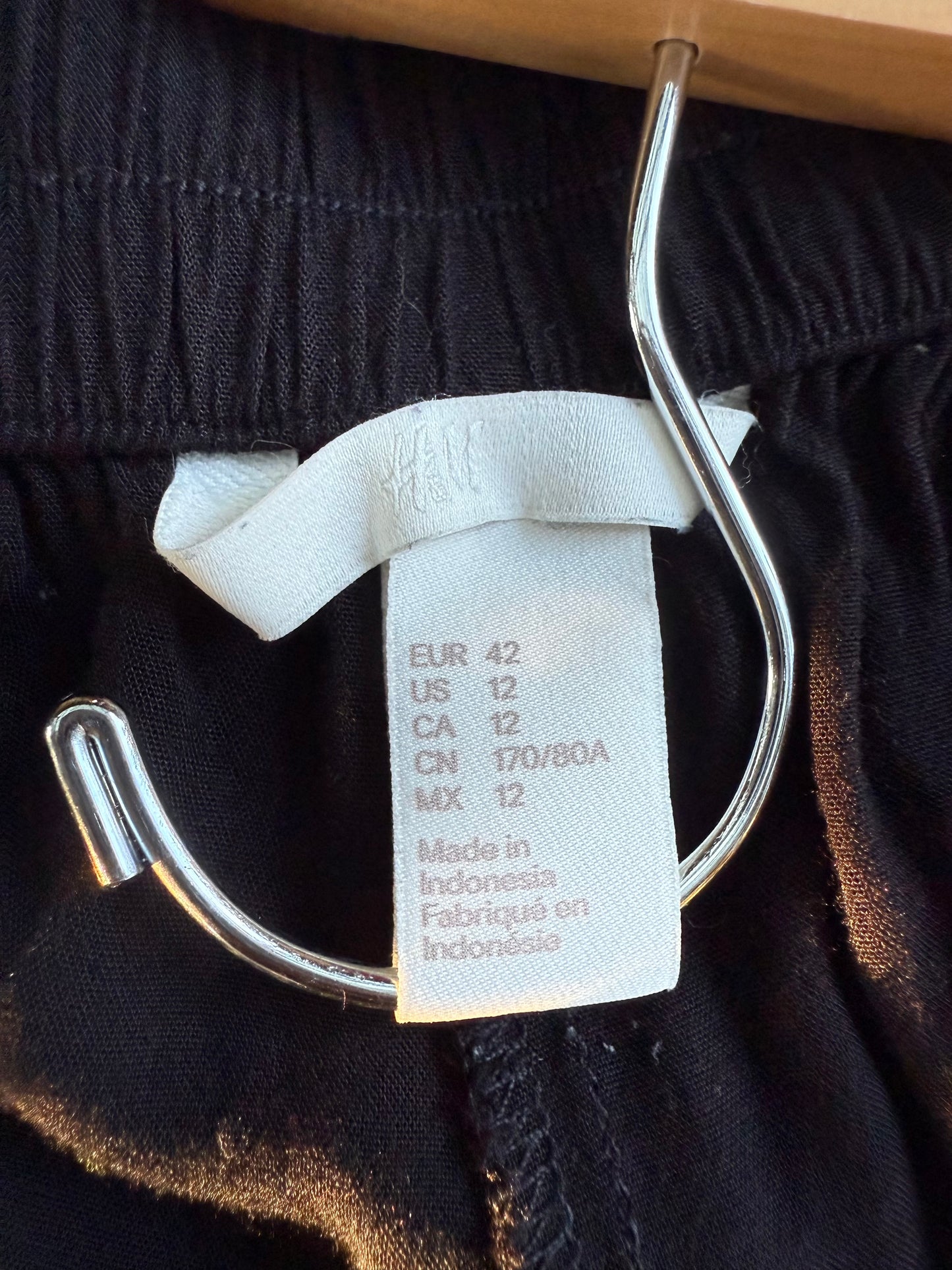 H&M Black Viscose Shorts