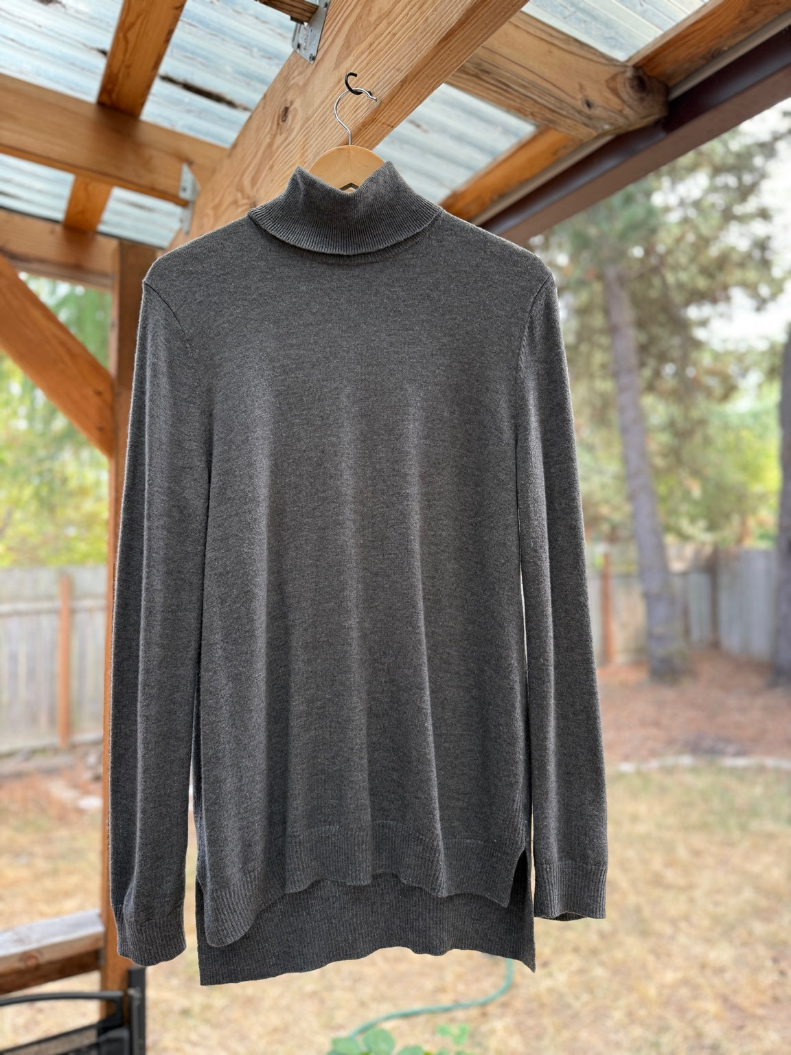 Gap Charcoal Gray Merino Wool Turtleneck Sweater