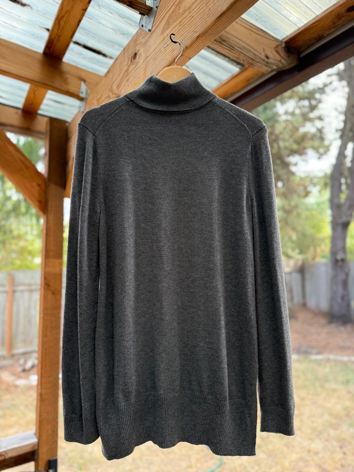 Gap Charcoal Gray Merino Wool Turtleneck Sweater